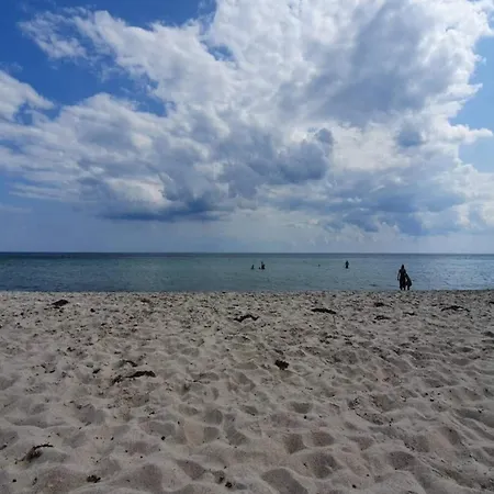 6 Person In Sydals-by Traum