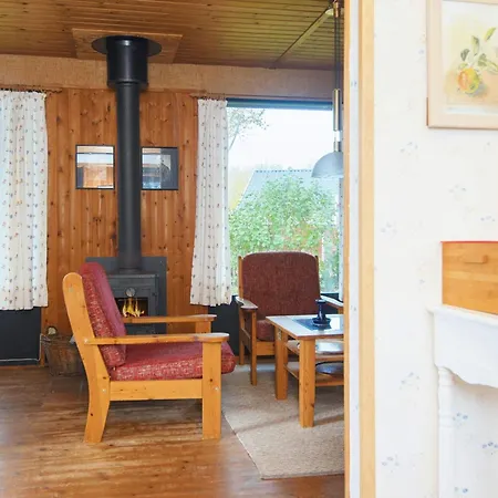 6 Person In Sydals-by Traum *