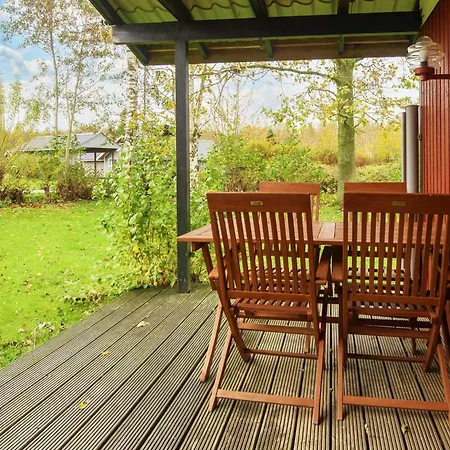 6 Person In Sydals-by Traum